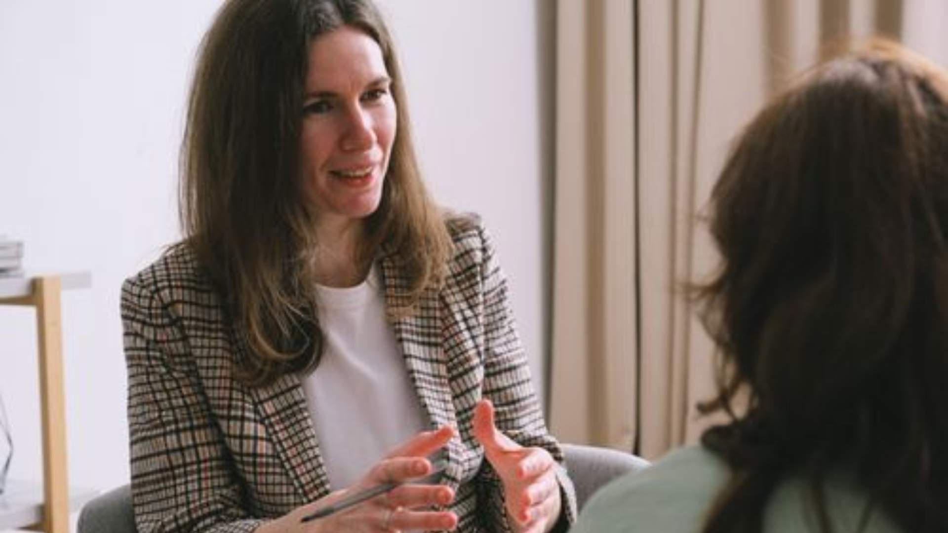 Woman explaining to the patient about Ketamine Clinic In Edina, Minnesota 